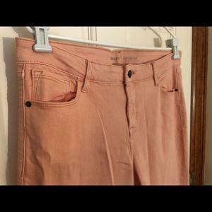 Old Navy peach Rockstar skinny jeans, size 14